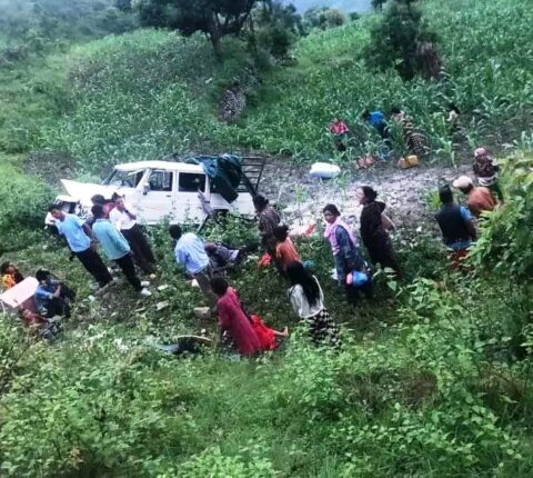 रामेछापको मन्थली नगरपालिका–७ कल्लेरीमा बोलेरो दुर्घटना , एक जनाको मृत्यु, ९ जना घाइते