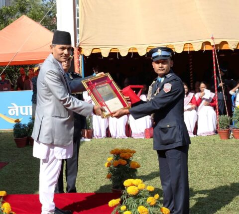 रामेछापका प्रहरी प्रमुख डीएसपी भोलाकुमार भट्टलाई पूर्ण शान्ति पुरस्कार