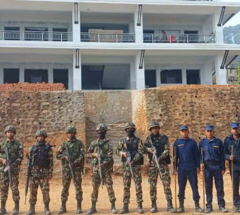 रामेछापमा ९६ मतदान स्थलको सुरक्षा सुदृढीकरण: हेलिकप्टर गस्ती र सैनिक अभ्यास