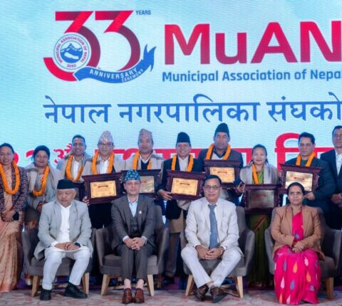 स्थानीय आर्थिक विकासमा अग्रणी मन्थलीलाई उत्कृष्ट नगरपालिका पुरस्कार
