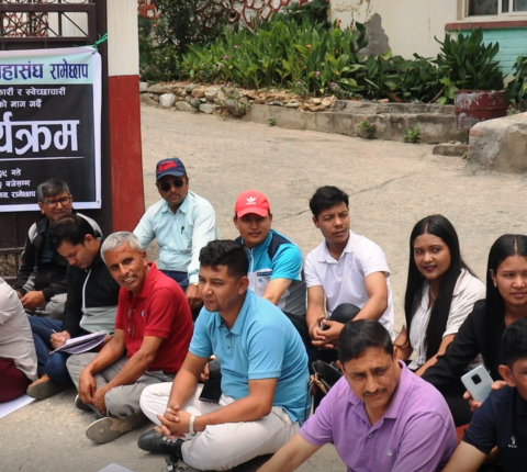 सरकारको निर्णयविरुद्ध रामेछापका पत्रकारहरू आन्दोलित
